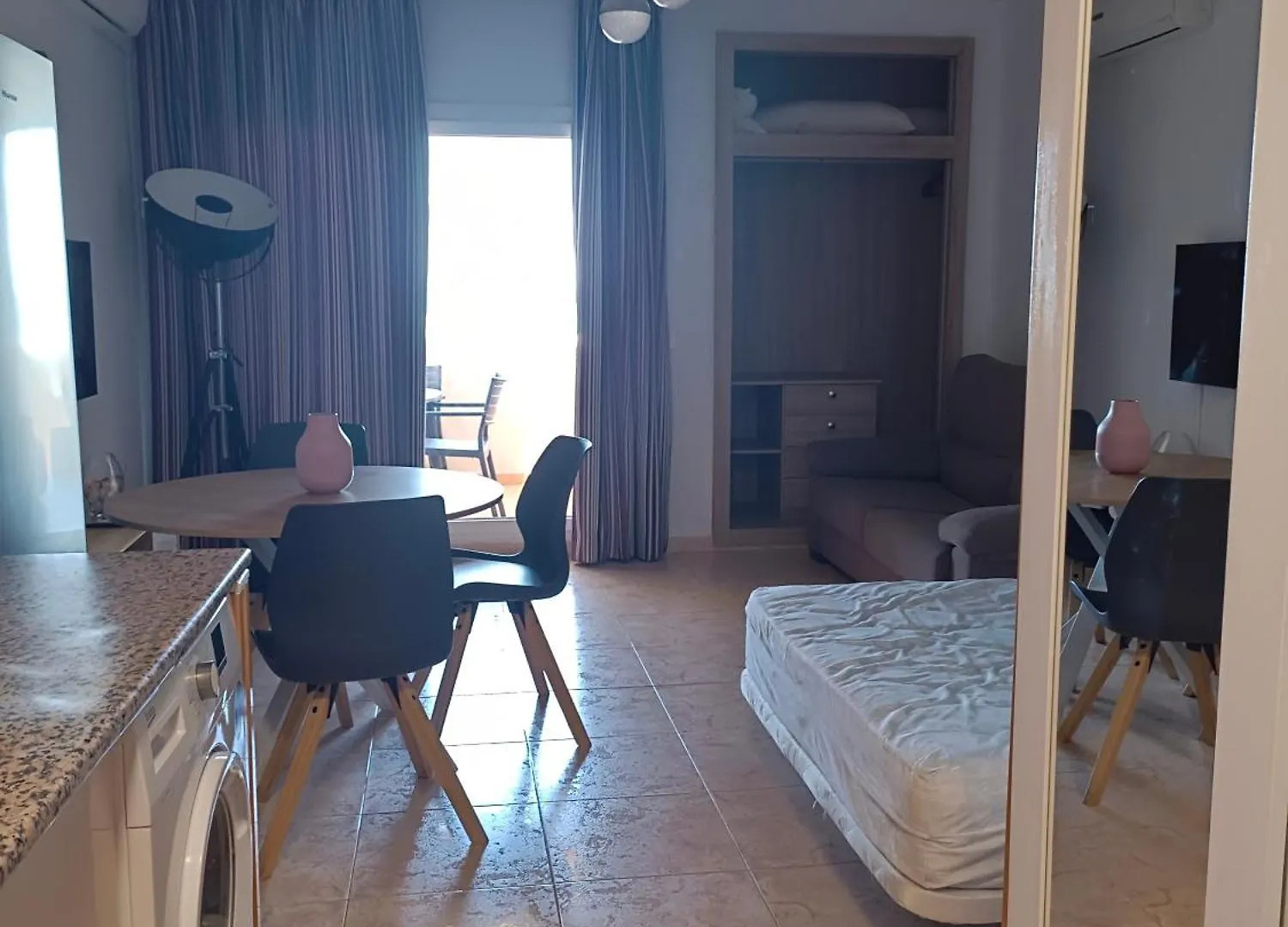 Estudio Con Vistas En Primera Linea De Playa Benalmádena