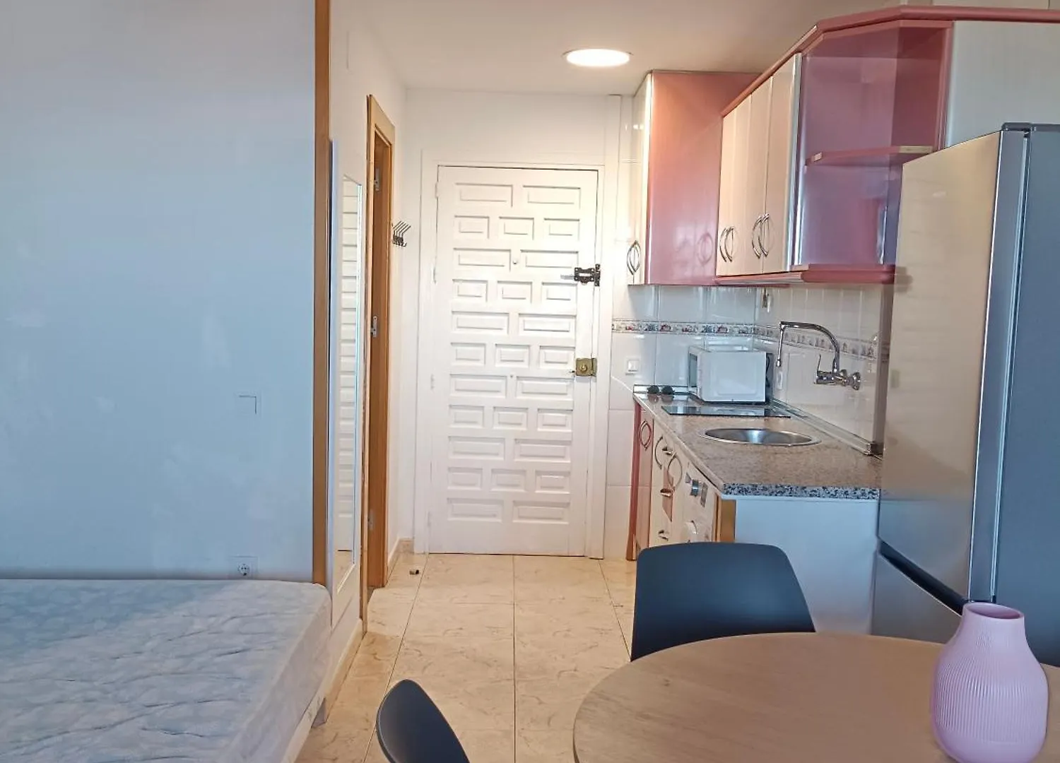 Estudio Con Vistas En Primera Linea De Playa Benalmadena
