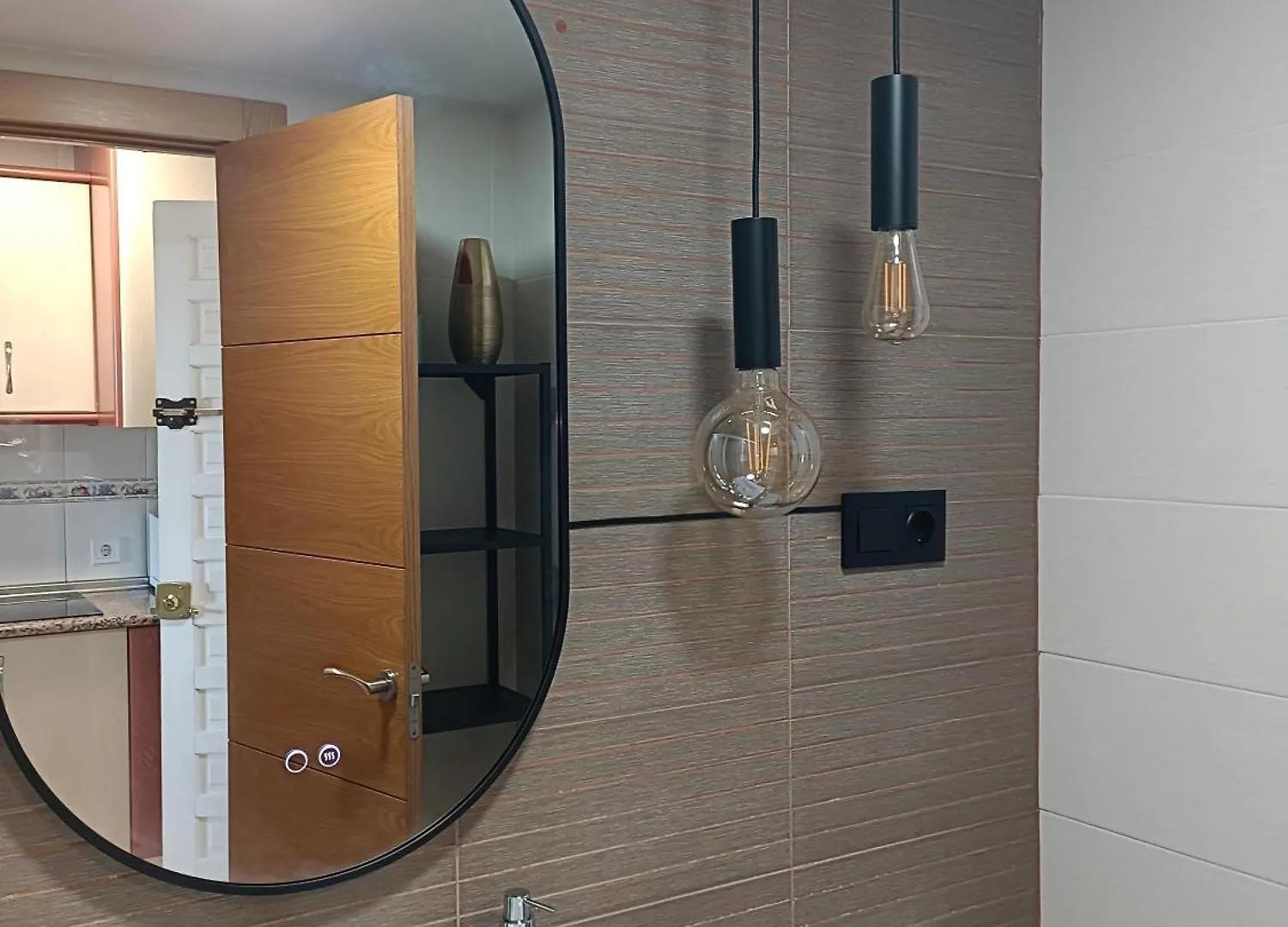 Apartment Estudio Con Vistas En Primera Linea De Playa Benalmadena Spain